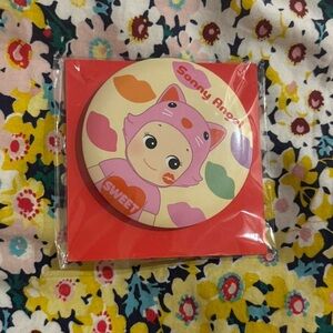 Sonny Angel Kiss Kiss Cat Mirror